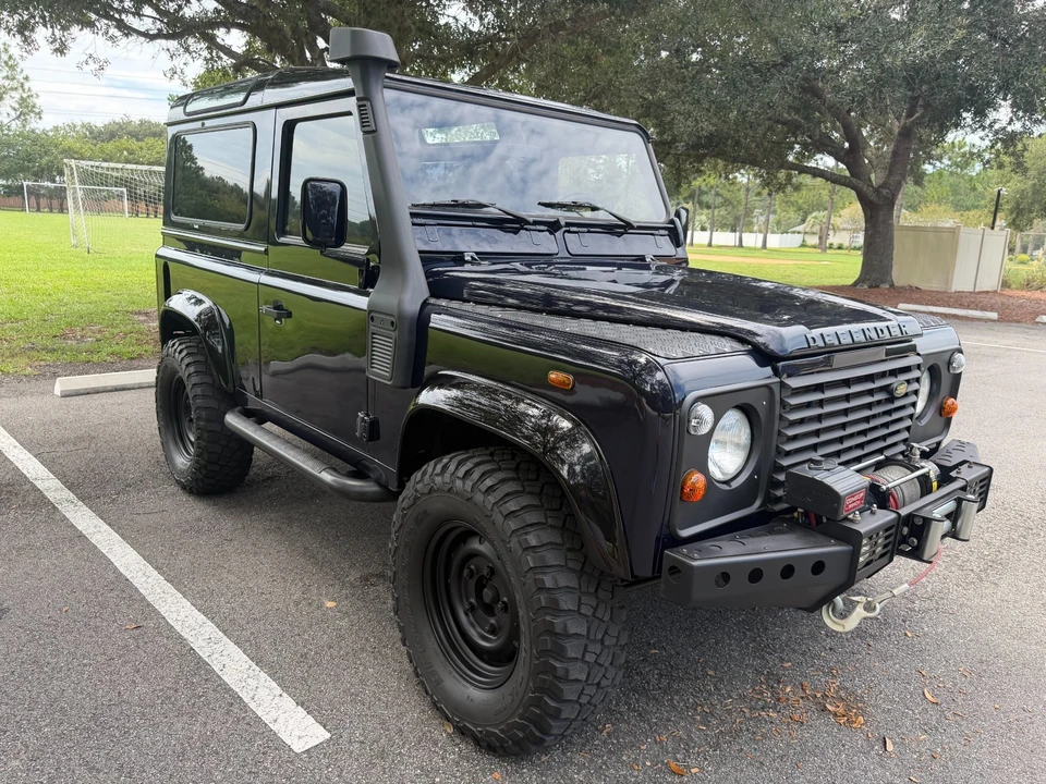 2000 Land Rover Defender - Image 12 of 29