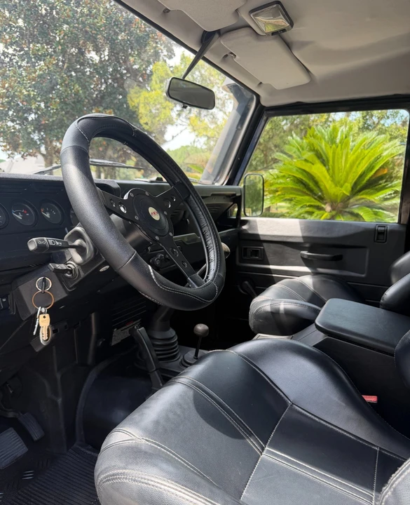 2000 Land Rover Defender - Image 14 of 29