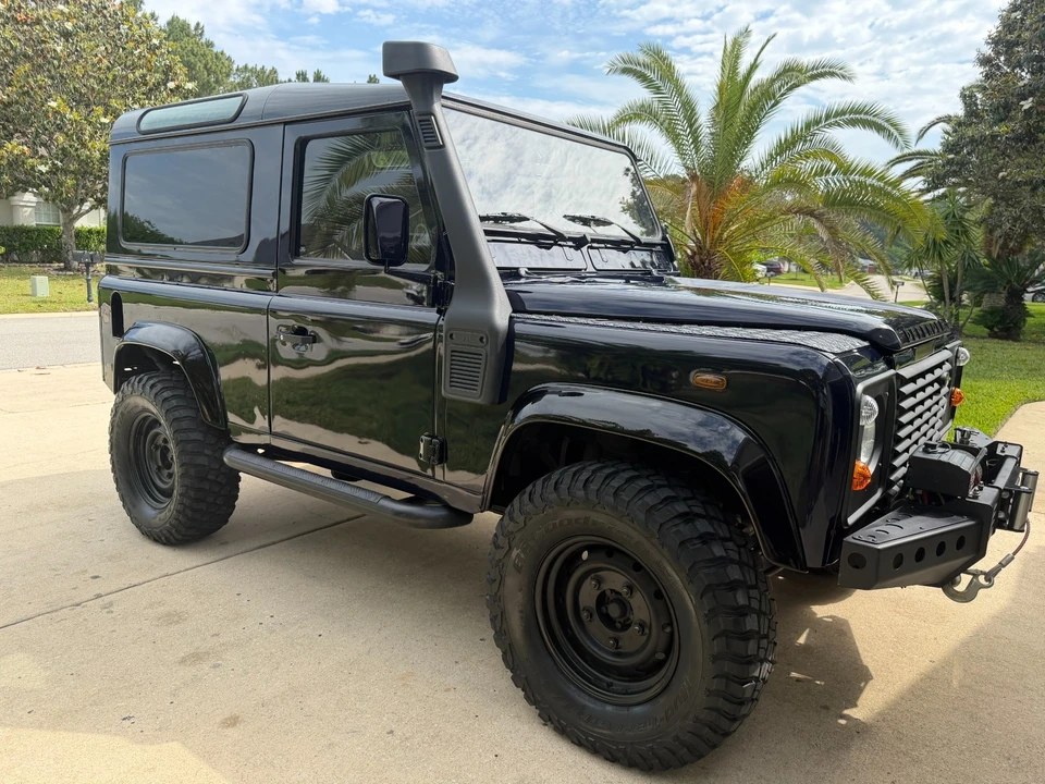 2000 Land Rover Defender - Image 5 of 23