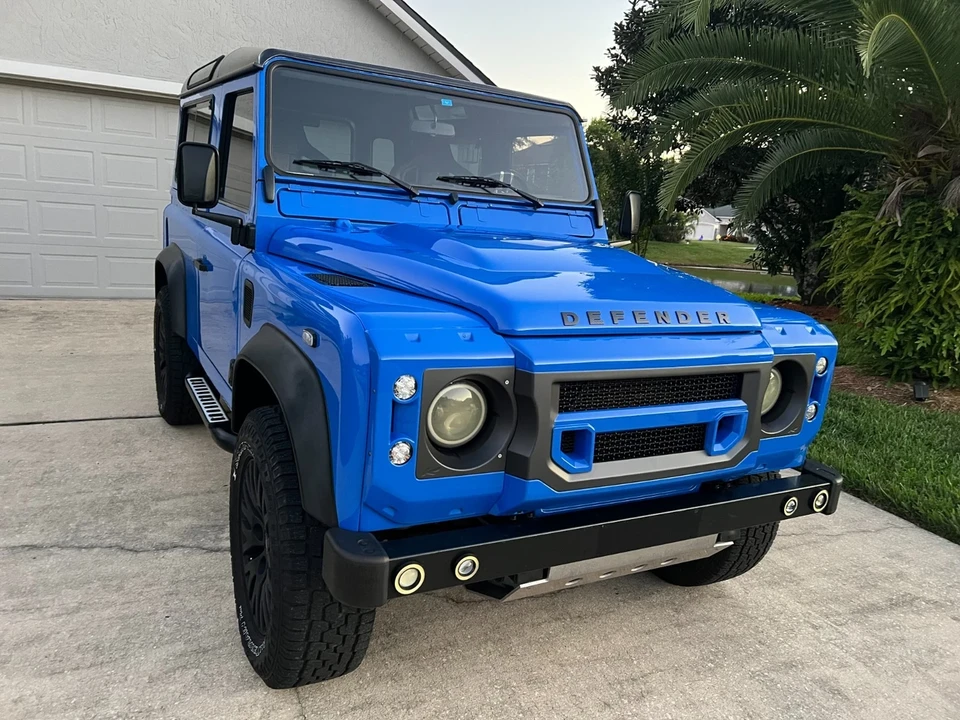 2000 Land Rover Defender - Image 7 of 21
