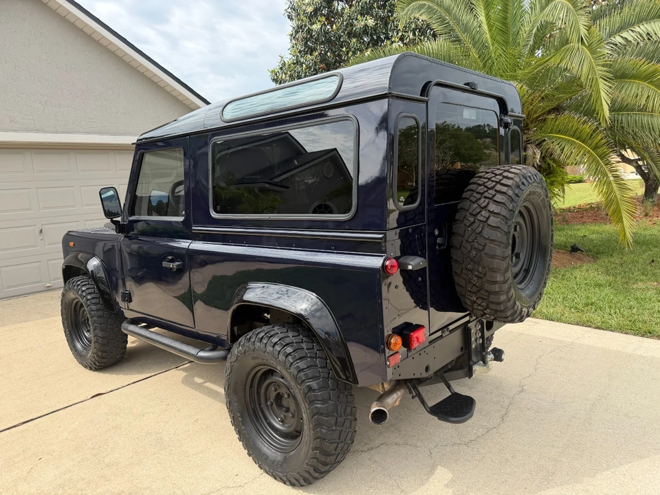 2000 Land Rover Defender - Image 6 of 23