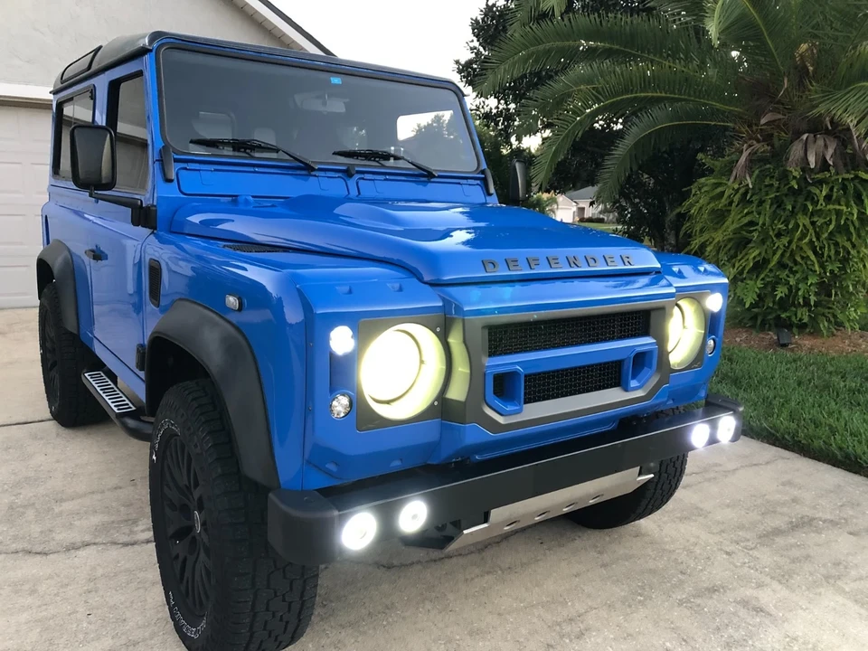 2000 Land Rover Defender - Image 8 of 21