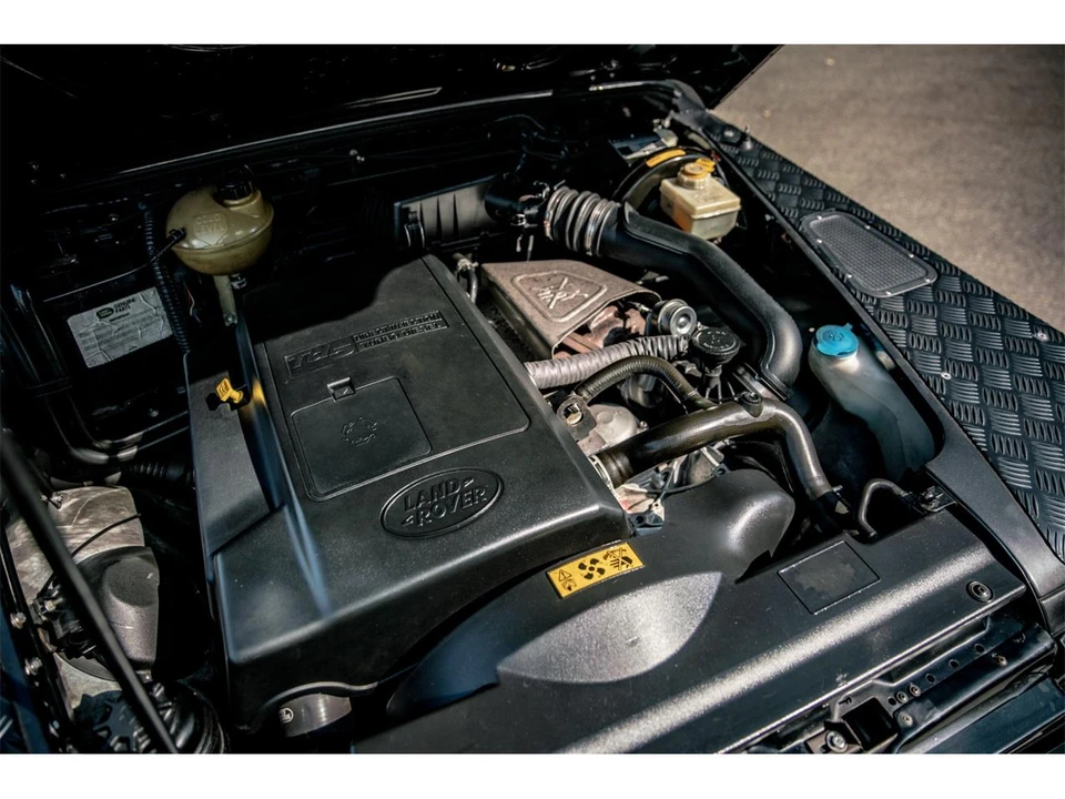 2000 Land Rover Defender - Image 5 of 31