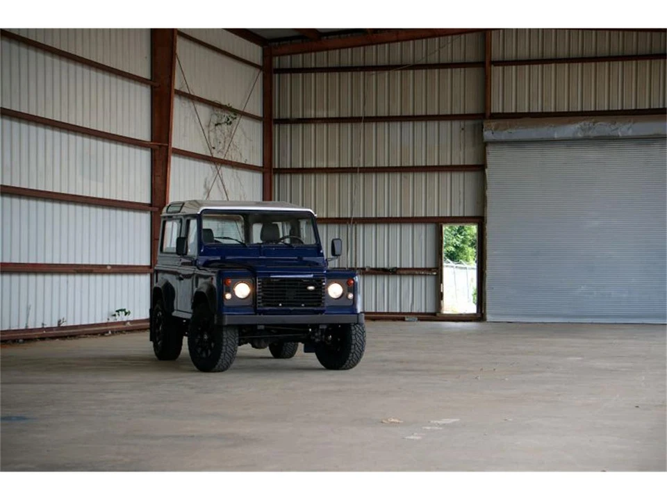 2000 Land Rover Defender - Image 13 of 31