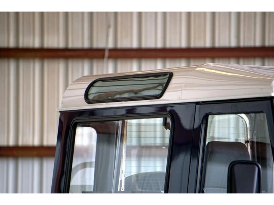 2000 Land Rover Defender - Image 14 of 31
