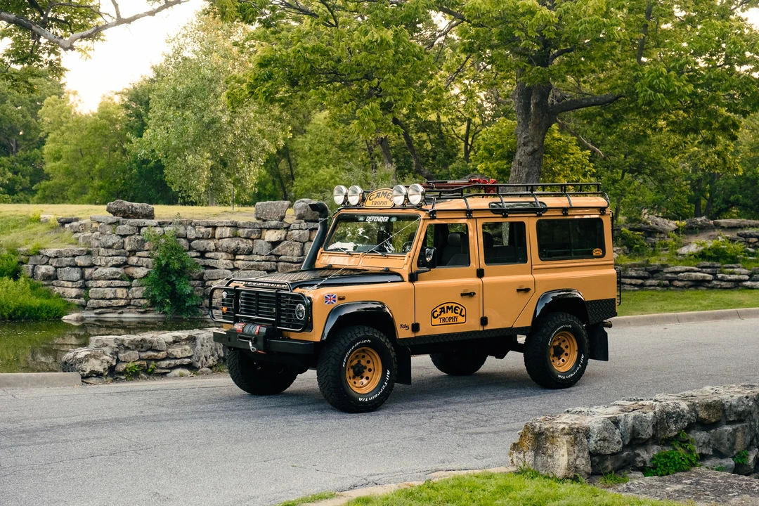 2000 Land Rover Defender - Image 8 of 31