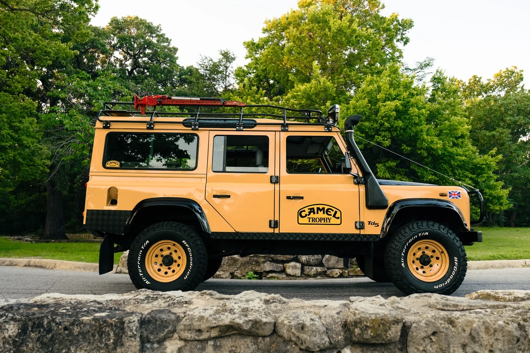 2000 Land Rover Defender - Image 13 of 31