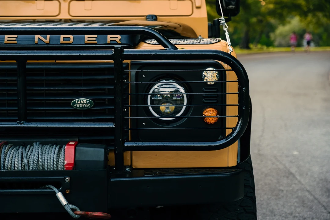 2000 Land Rover Defender - Image 21 of 31