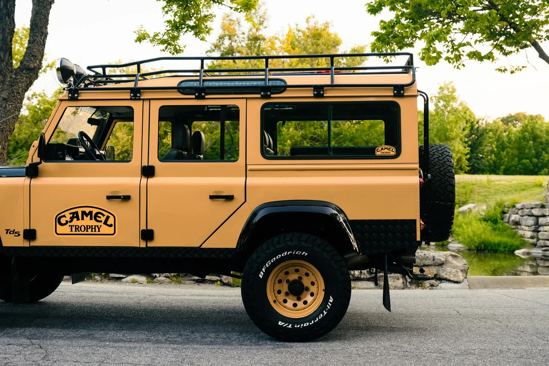 2000 Land Rover Defender - Image 17 of 31