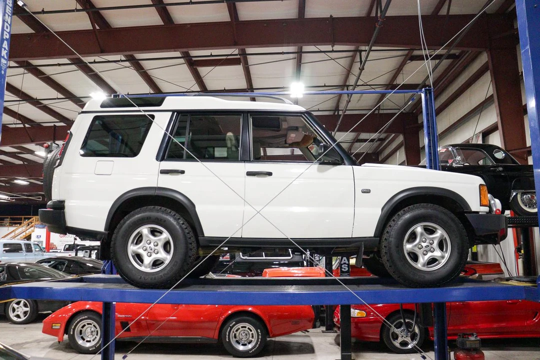 2000 Land Rover Discovery 2nd Gen - Image 12 of 31