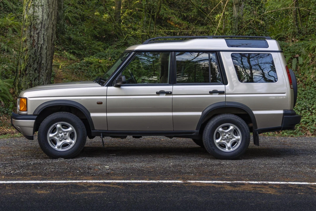 2000 Land Rover Discovery 2nd Gen - Image 9 of 31