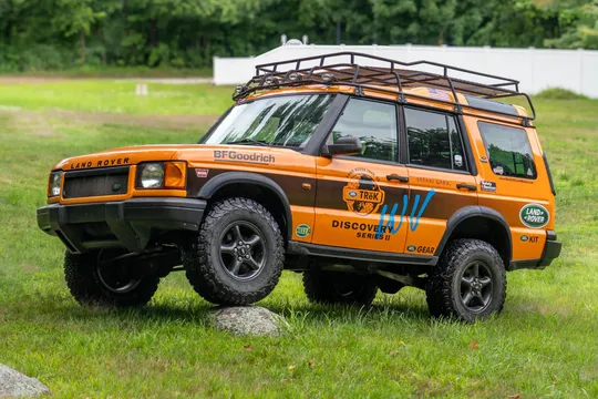 2000 Land Rover Discovery II TReK Support Vehicle