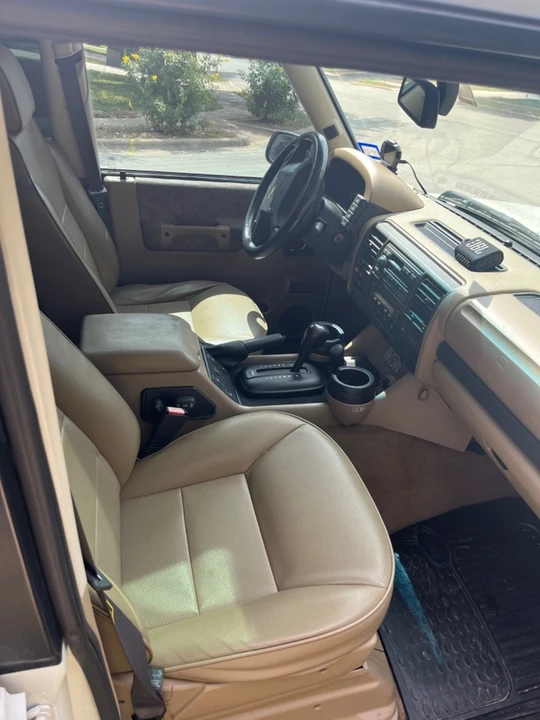 2000 Land Rover Discovery 2nd Gen - Image 5 of 10