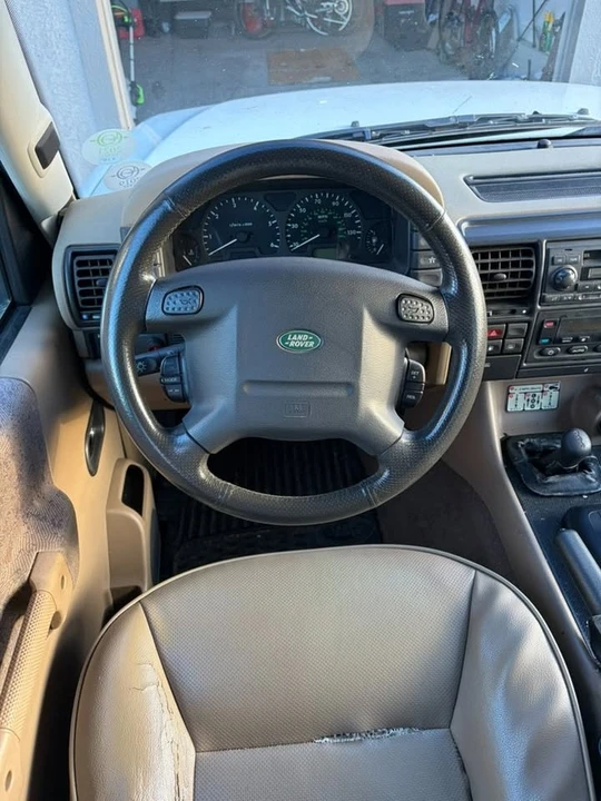 2000 Land Rover Discovery 2nd Gen - Image 13 of 16