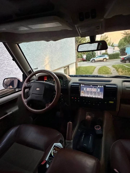 2000 Land Rover Discovery 2nd Gen - Image 6 of 10