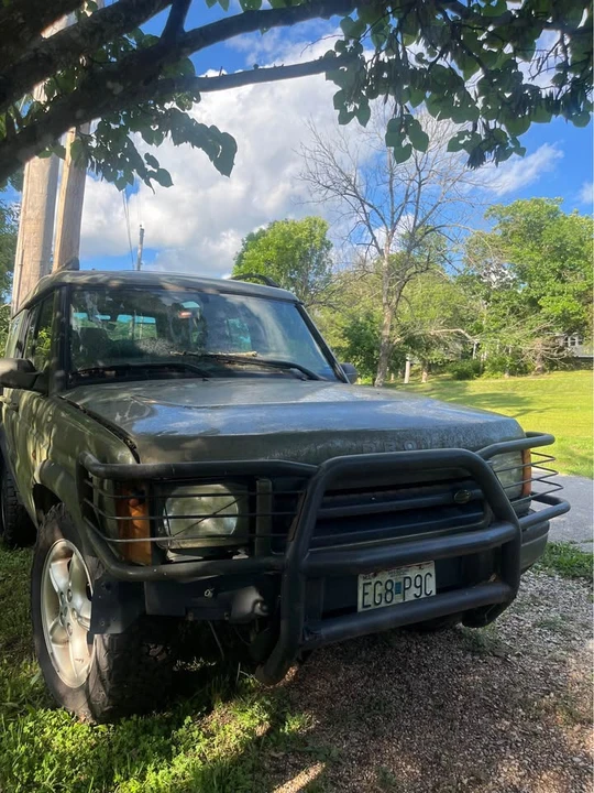 2000 Land Rover Discovery 2nd Gen - Image 2 of 9