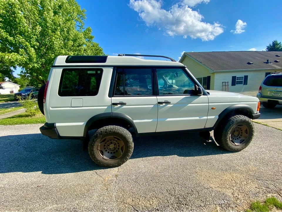 2000 Land Rover Discovery 2nd Gen - Image 2 of 20