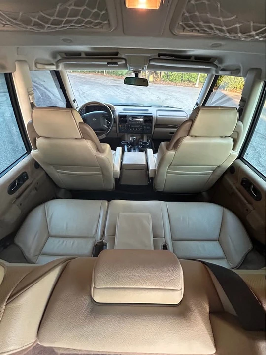2000 Land Rover Discovery 2nd Gen - Image 9 of 15