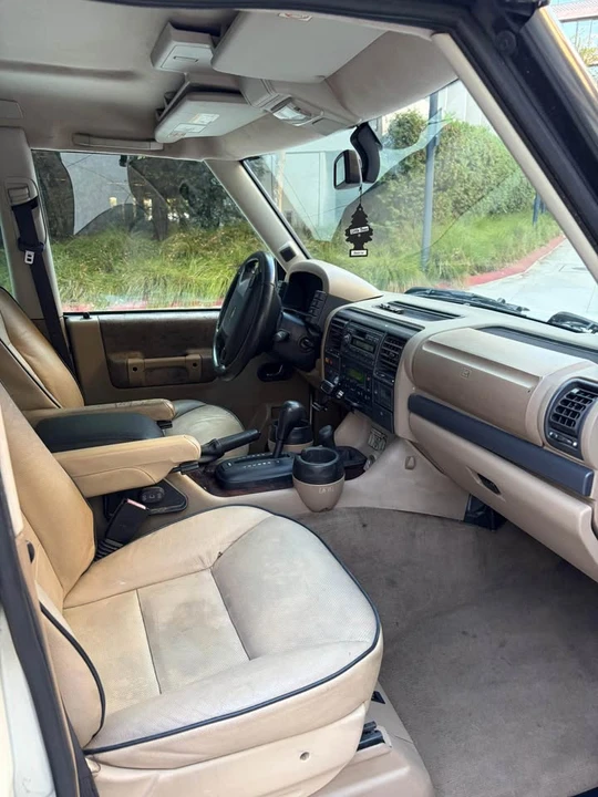 2000 Land Rover Discovery 2nd Gen - Image 7 of 10