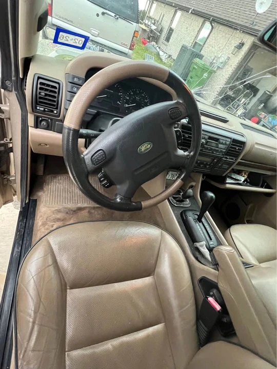 2000 Land Rover Discovery 2nd Gen - Image 8 of 14