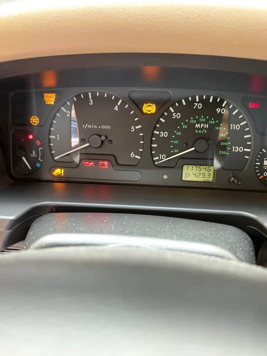 2000 Land Rover Discovery 2nd Gen - Image 8 of 9