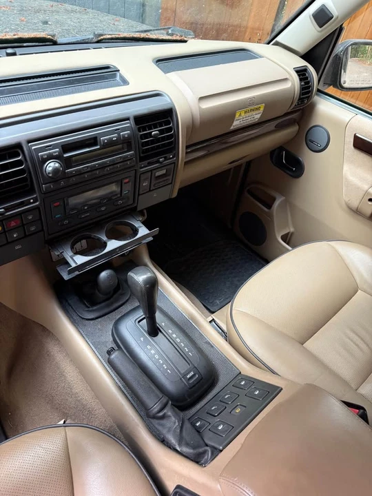 2000 Land Rover Discovery 2nd Gen - Image 5 of 9