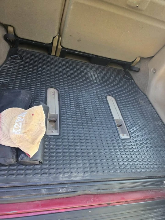 2000 Land Rover Discovery 2nd Gen - Image 7 of 12