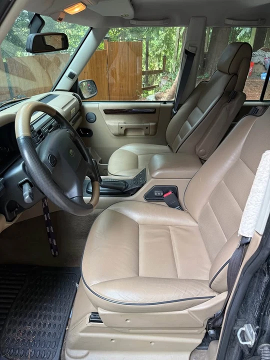 2000 Land Rover Discovery 2nd Gen - Image 3 of 9