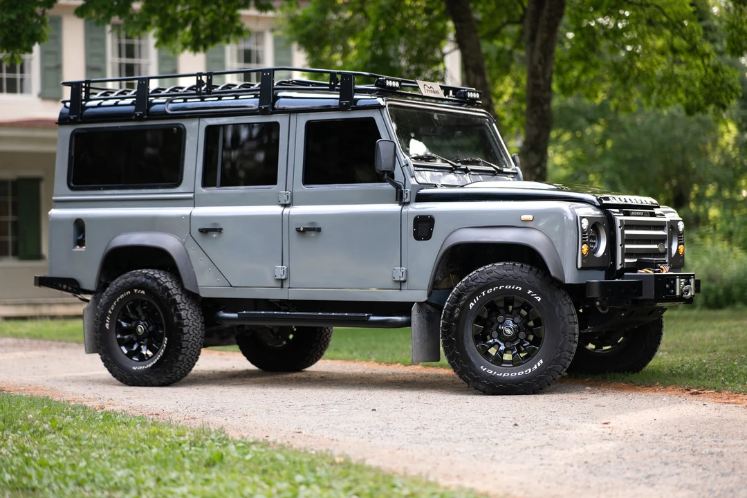 2000 Land Rover Defender 110 - Image 18 of 31