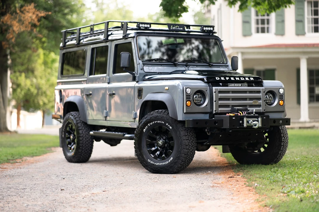 2000 Land Rover Defender 110 - Image 14 of 31