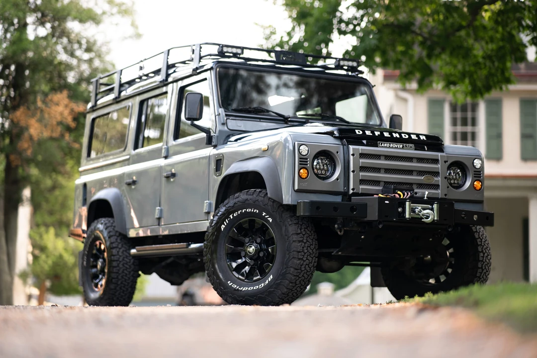 2000 Land Rover Defender 110 - Image 12 of 31