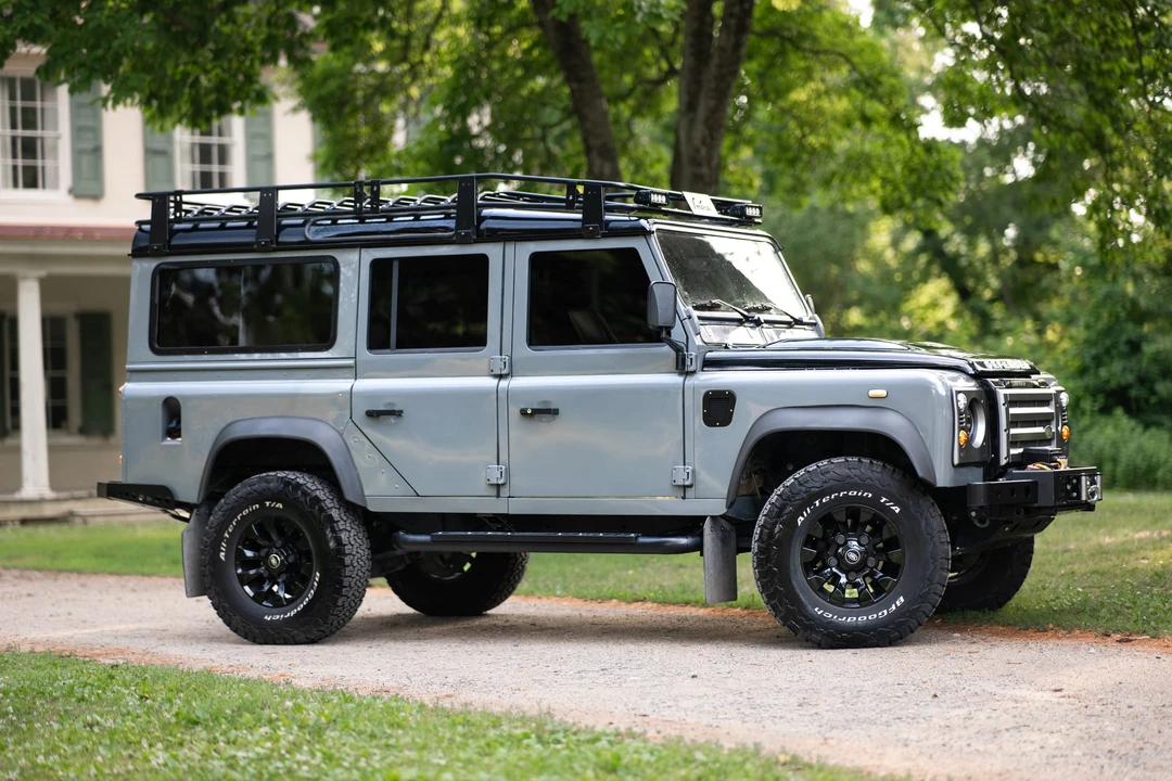 2000 Land Rover Defender 110 - Image 19 of 31