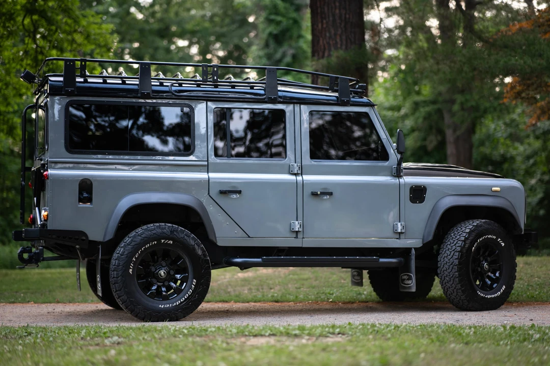 2000 Land Rover Defender 110 - Image 22 of 31