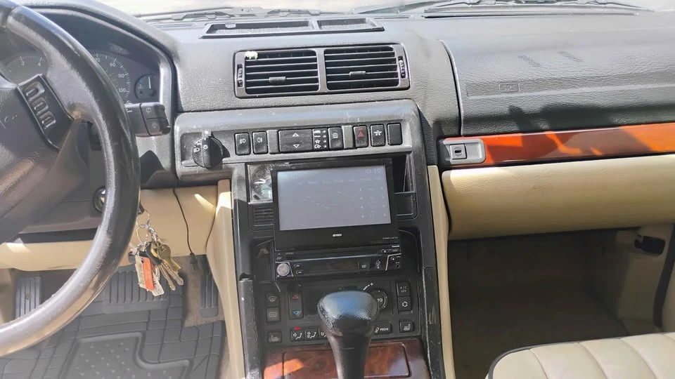 2000 Land Rover Range Rover P38A - Image 2 of 9