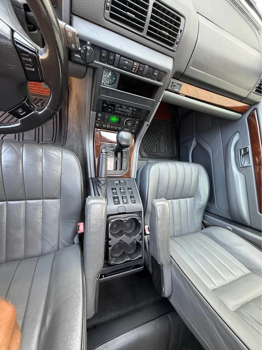 2000 Land Rover Range Rover P38A - Image 13 of 16