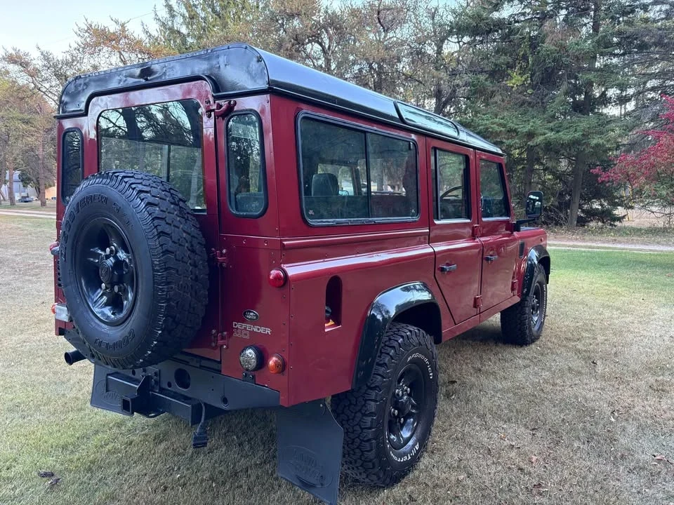 2000 Land Rover Defender 110 - Image 2 of 8