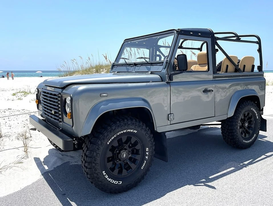 2000 Land Rover Defender - Image 15 of 20