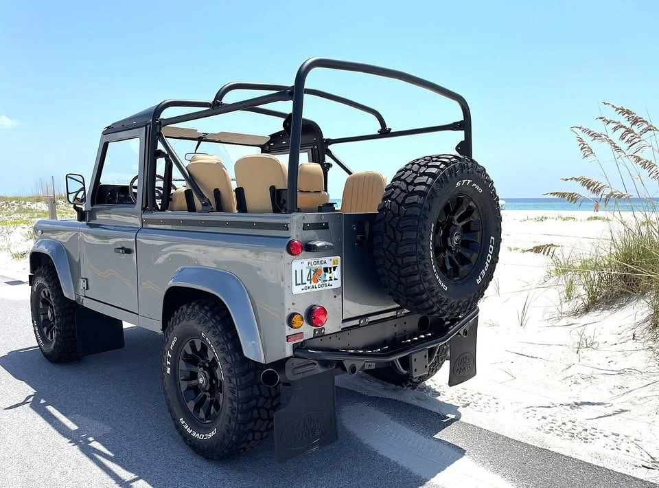 2000 Land Rover Defender - Image 17 of 20