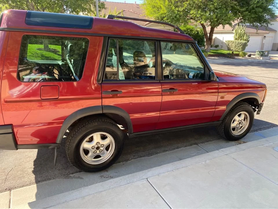 2000 Land Rover Discovery 2nd Gen - Image 2 of 9