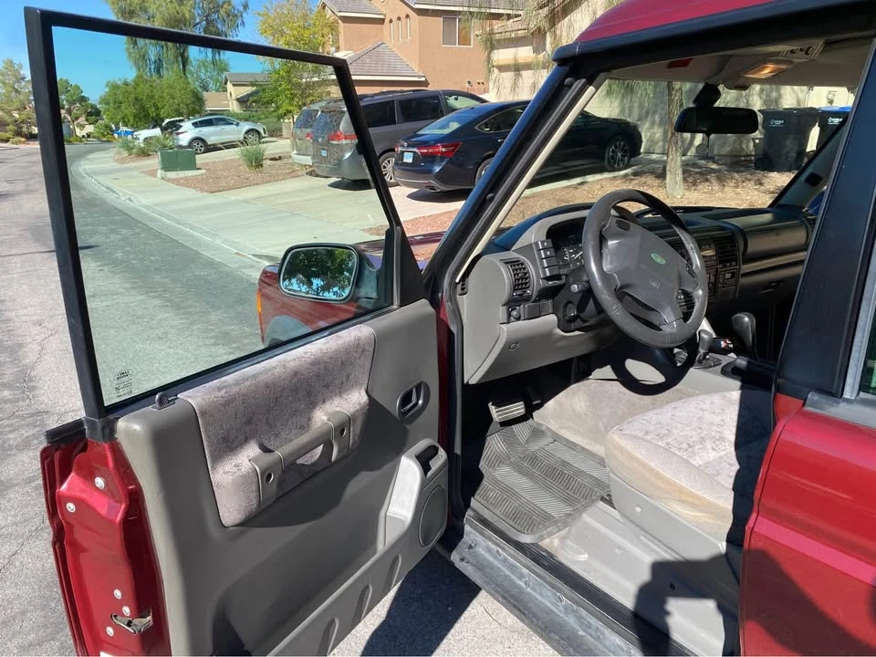 2000 Land Rover Discovery 2nd Gen - Image 3 of 9