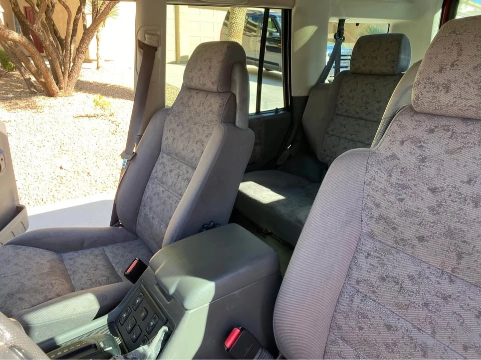 2000 Land Rover Discovery 2nd Gen - Image 5 of 9