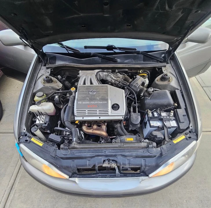 2000 Lexus ES 3rd Gen - Image 8 of 9
