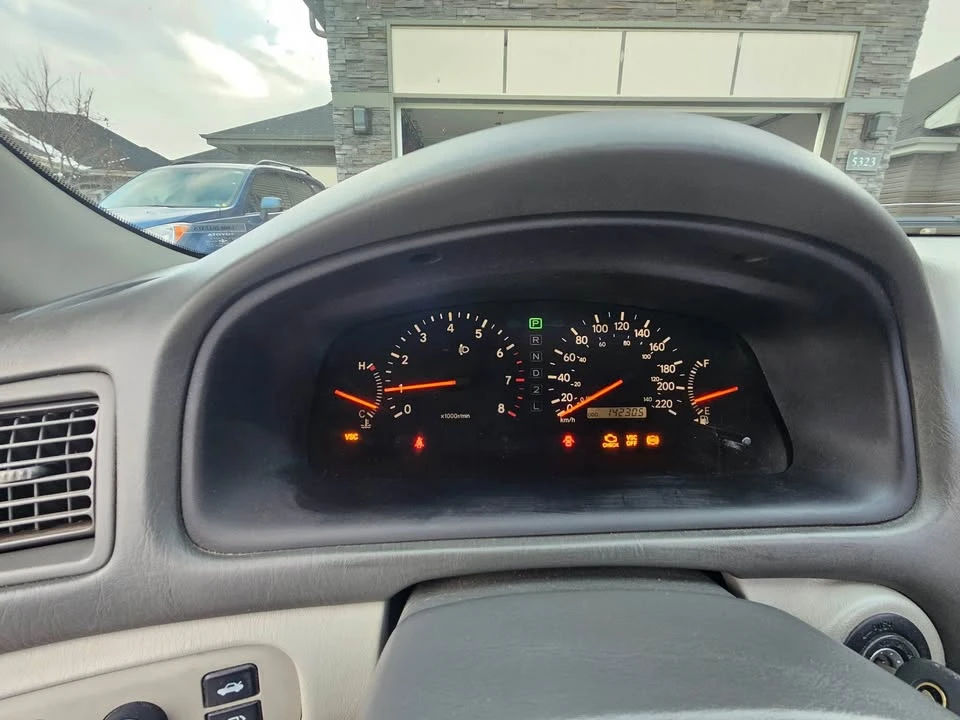 2000 Lexus ES 3rd Gen - Image 6 of 9