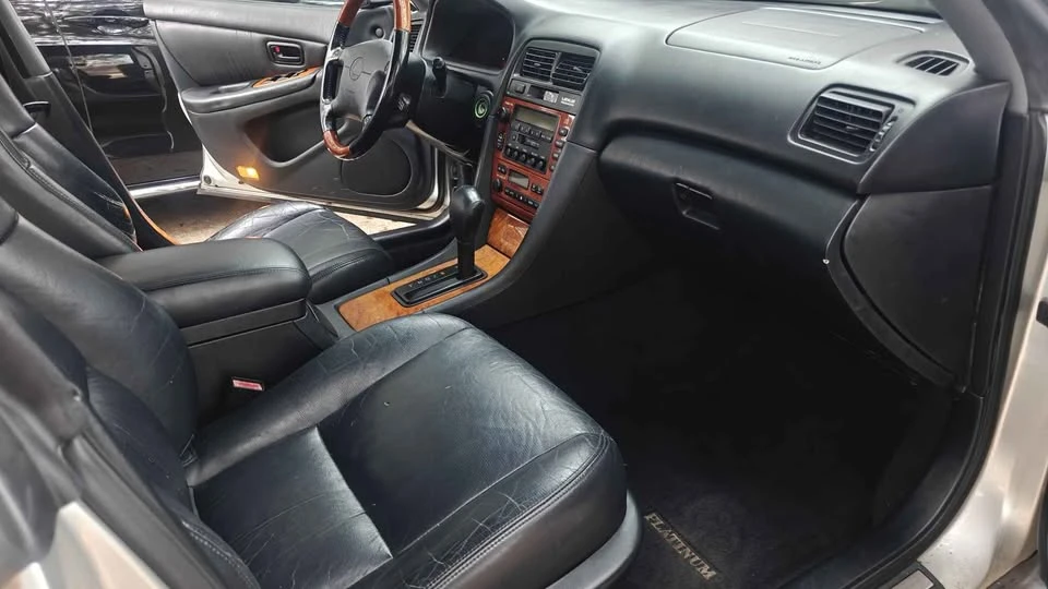 2000 Lexus ES 3rd Gen - Image 3 of 11