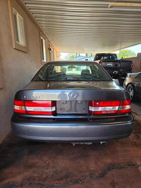 2000 Lexus ES 3rd Gen - Image 2 of 6