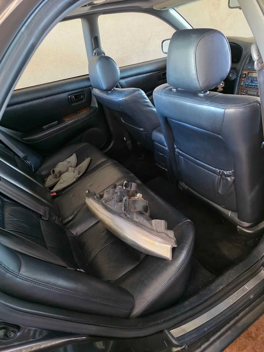 2000 Lexus ES 3rd Gen - Image 6 of 6