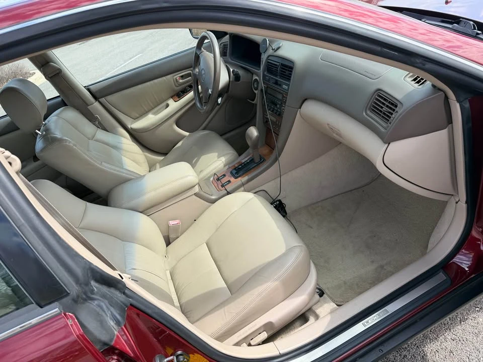2000 Lexus ES 3rd Gen - Image 6 of 10