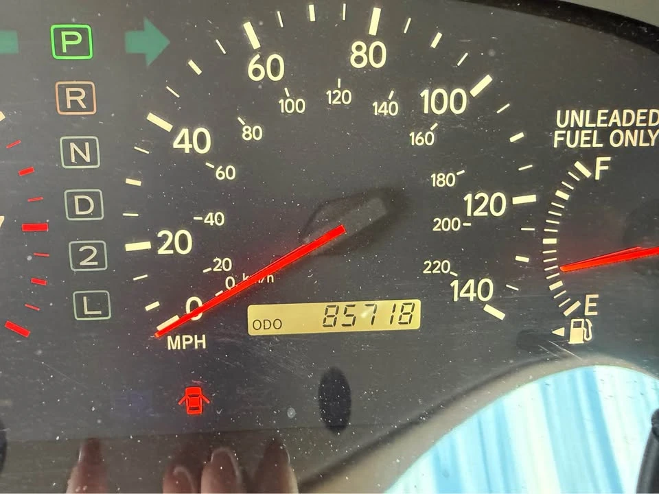2000 Lexus ES 3rd Gen - Image 9 of 10