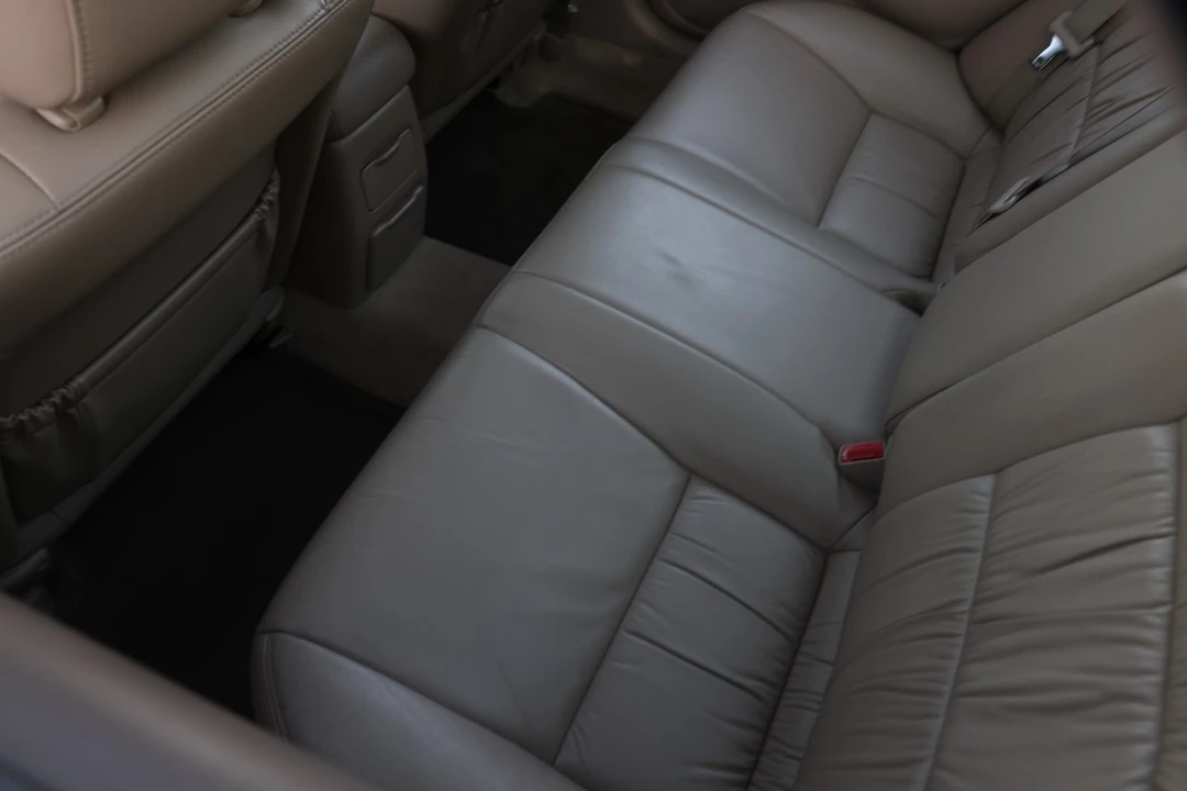 2000 Lexus ES 3rd Gen - Image 10 of 12