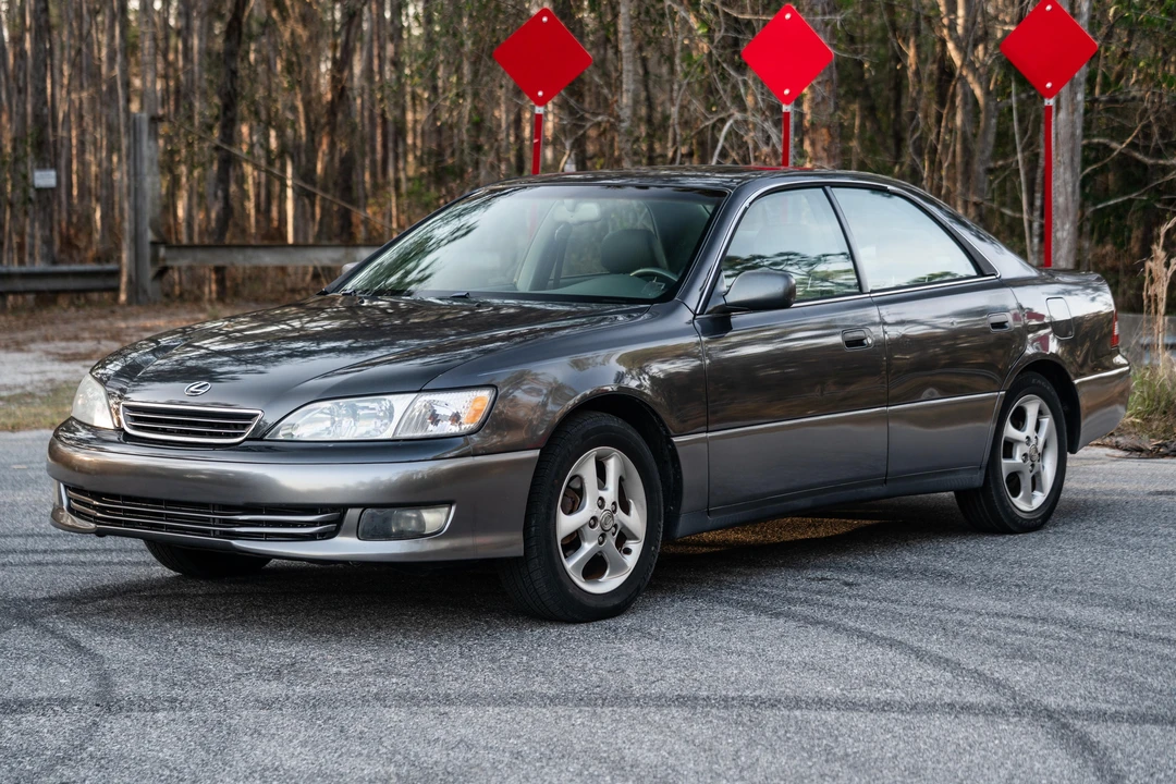2000 Lexus ES 3rd Gen - Image 18 of 31